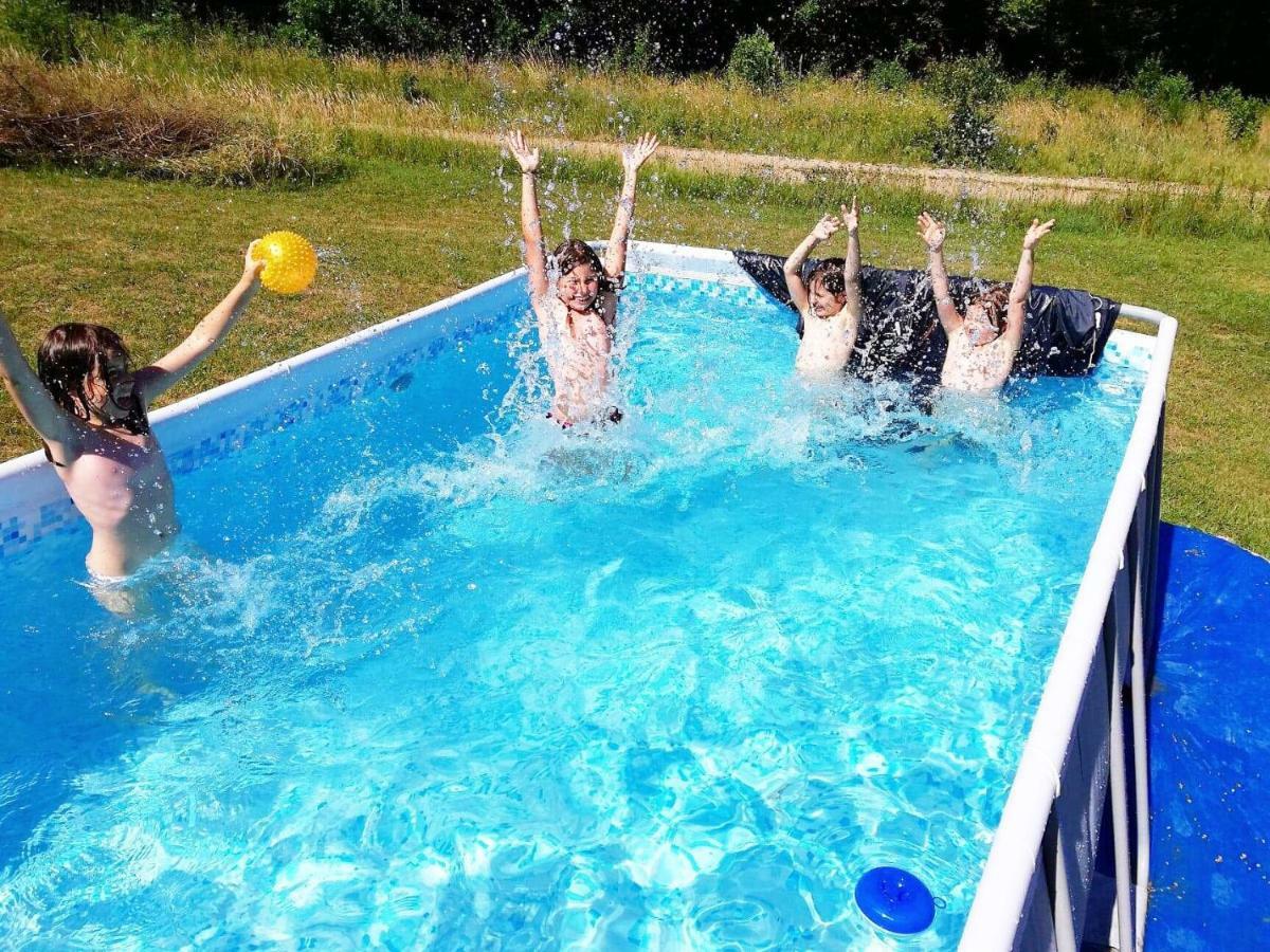 Mana Village - Jacuzzi & Sauna Barlomino Exterior photo